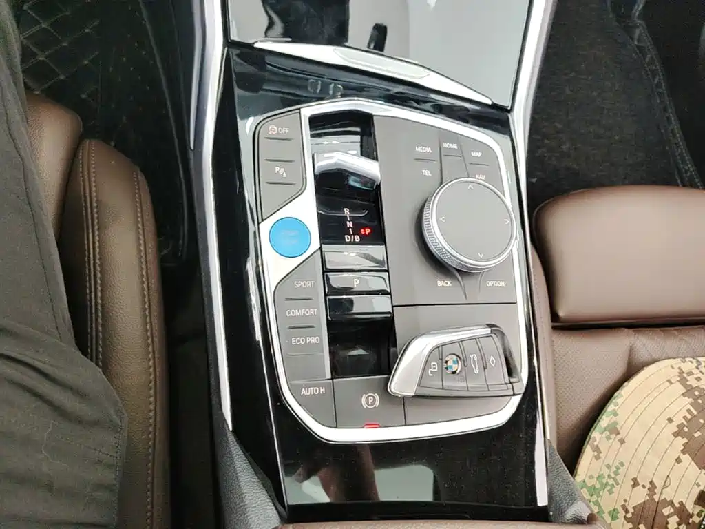 BMW i3 — миниатюра 14