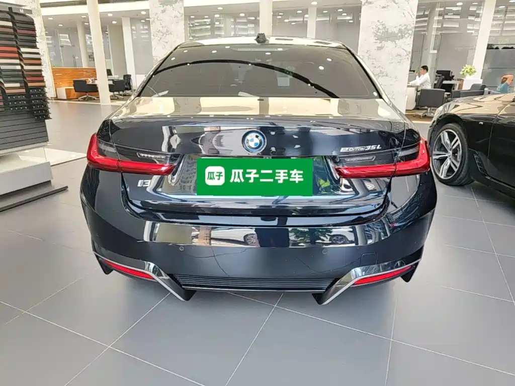 BMW i3 — миниатюра 6