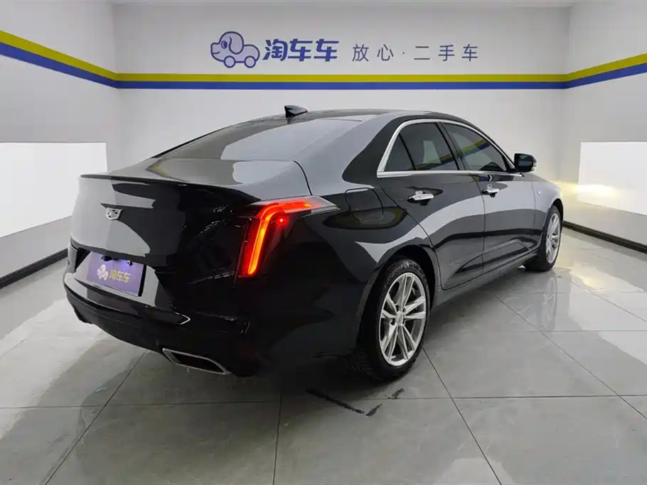 Cadillac CT4 2023 25T
