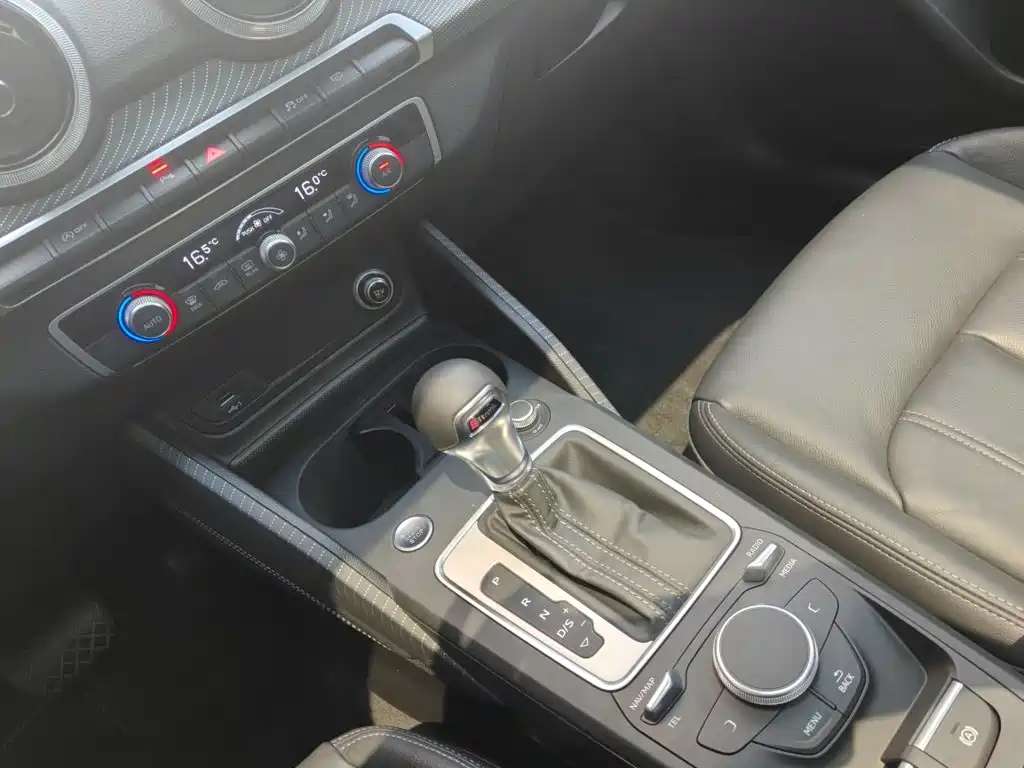 Audi Q2L — миниатюра 7