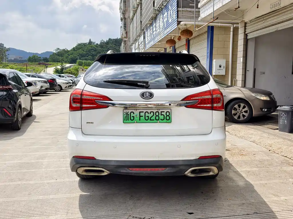 BYD Tang New Energy — миниатюра 5