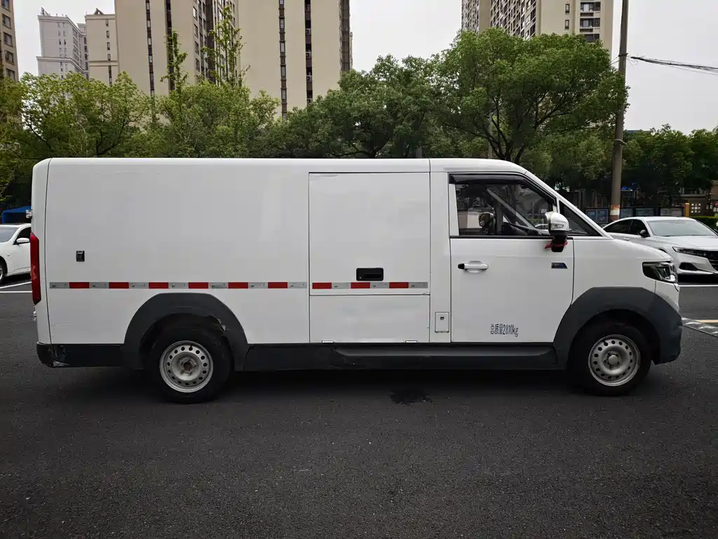 Foton Zhilan Genie E7 — миниатюра 4