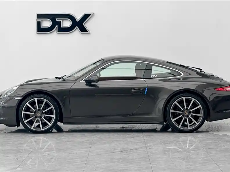 Porsche 911 2013 Carrera 4 3.4L