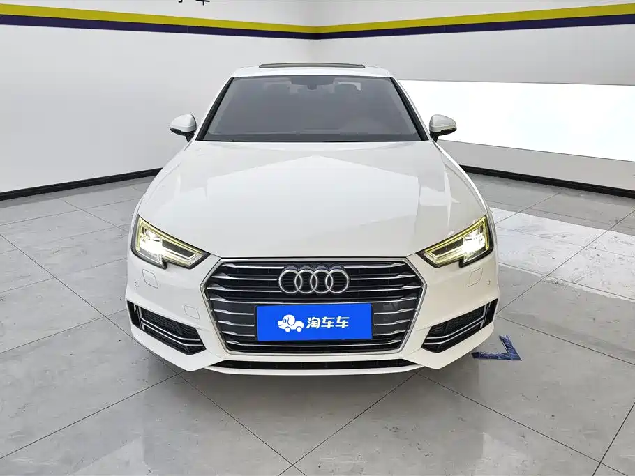 Audi A4L 2019 40 TFSI V