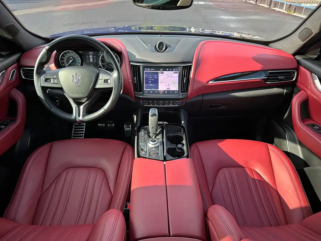 Maserati Levante — миниатюра 6