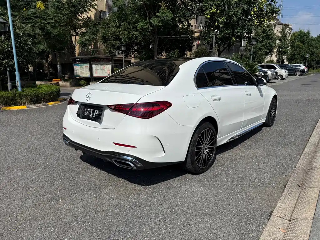 Mercedes-Benz C-Class — миниатюра 5