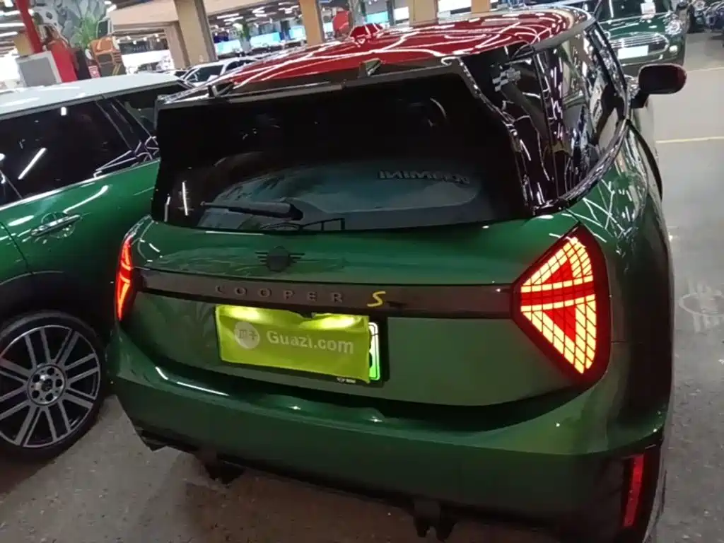 MINI MINI COOPER EV — миниатюра 6
