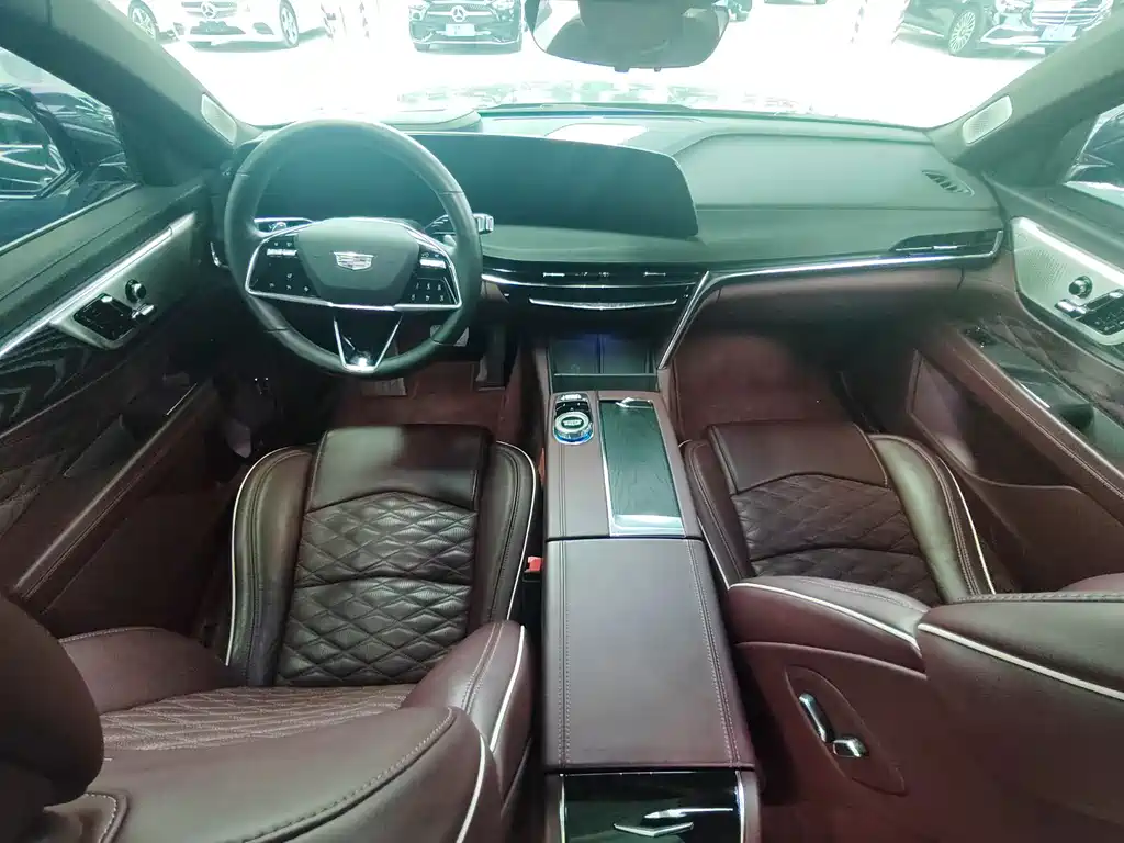 Cadillac CT6 — миниатюра 13