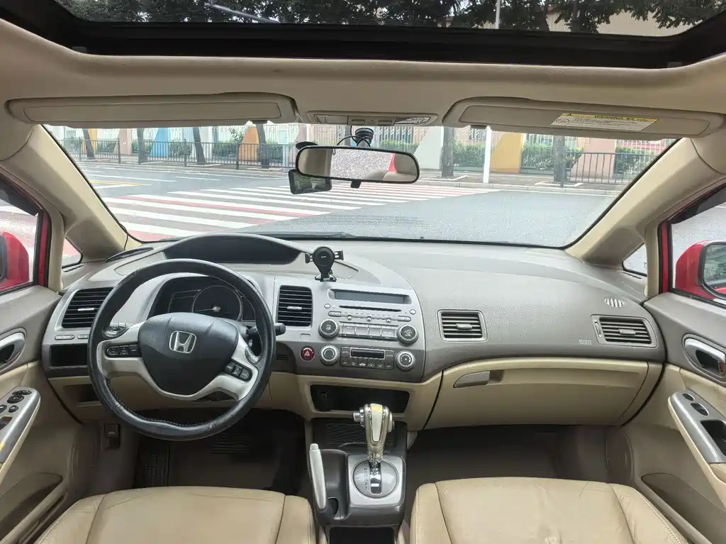 Honda Civic — миниатюра 5