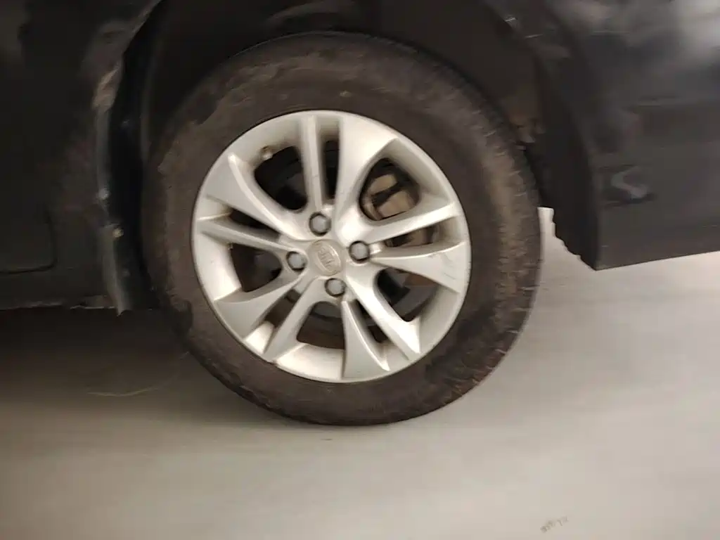 BYD F3 — миниатюра 8