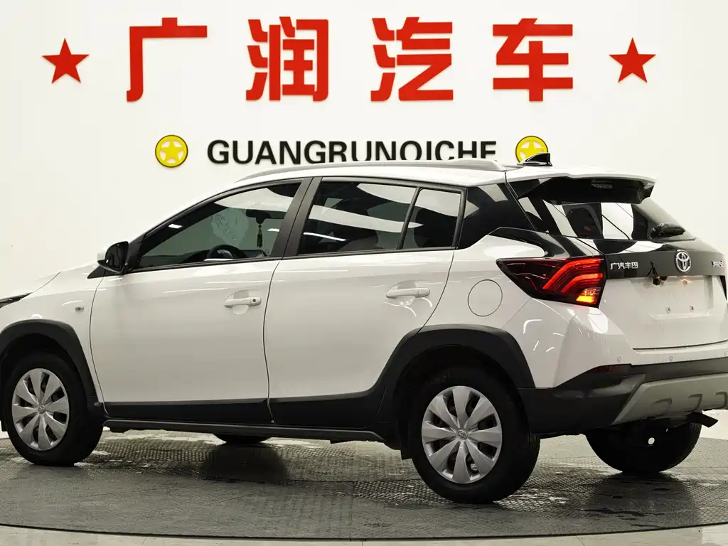 TOYOTA YARIS L ZHIXUAN