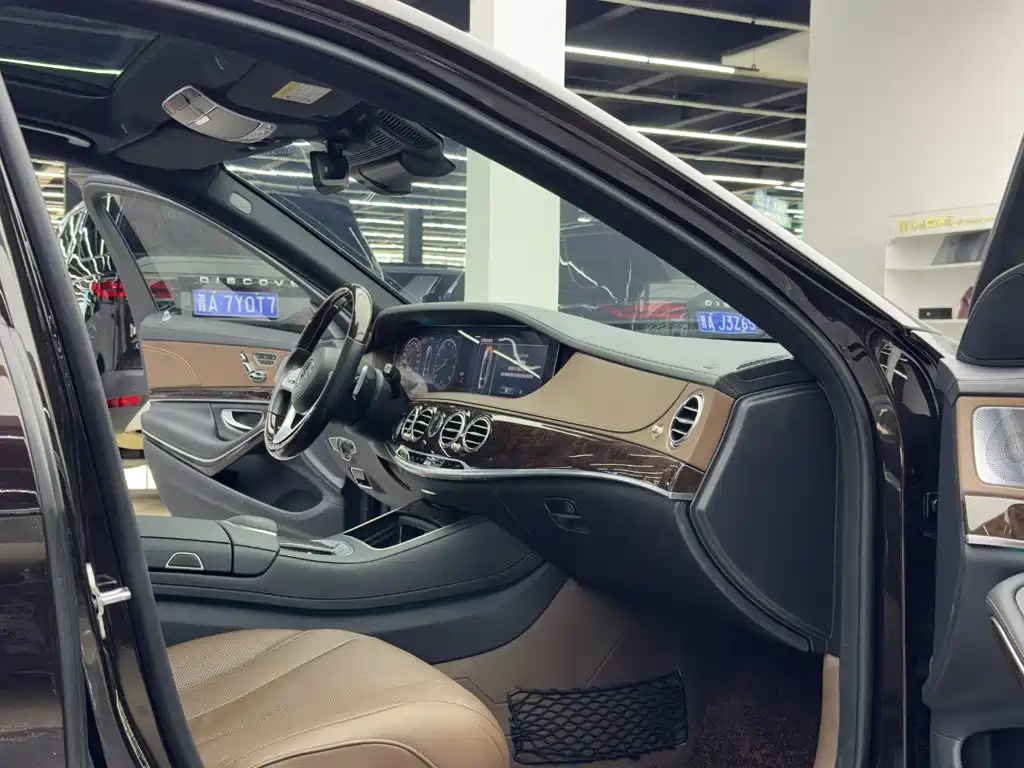 Mercedes-Benz S-Class — миниатюра 10