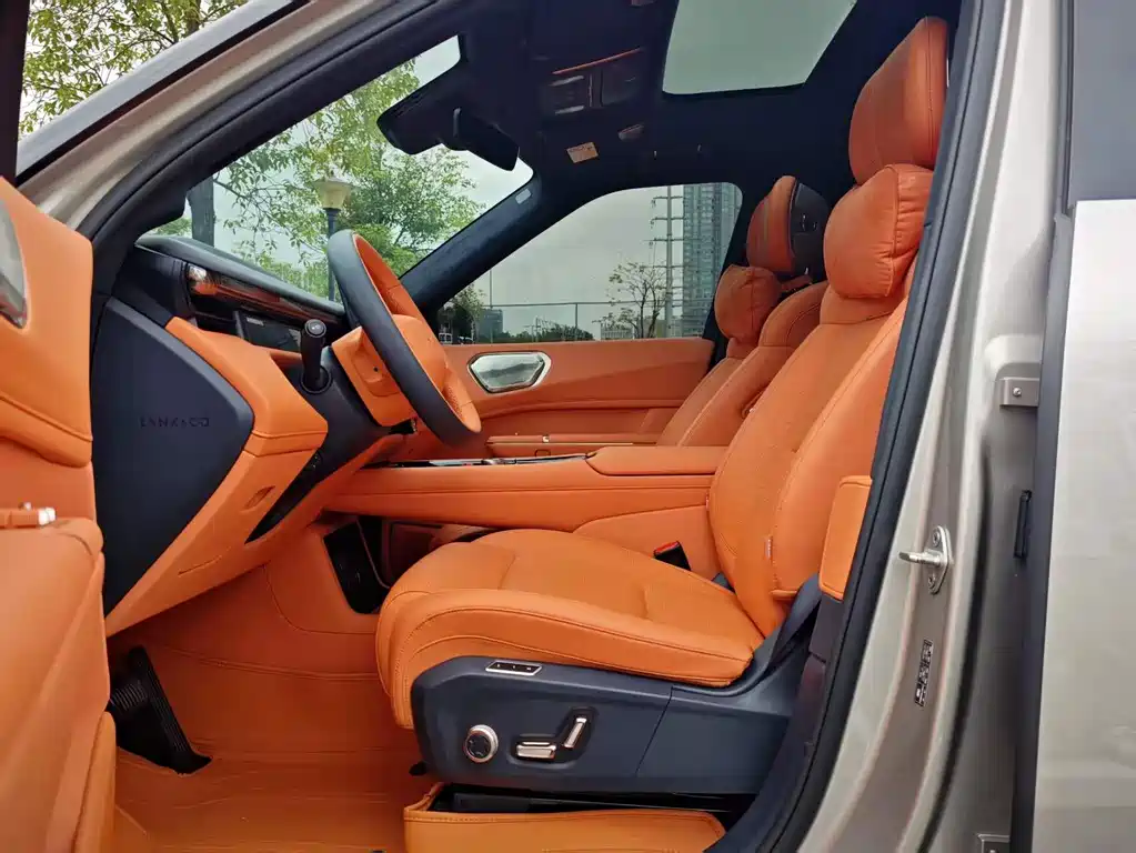 Lynk & Co 900 — миниатюра 7