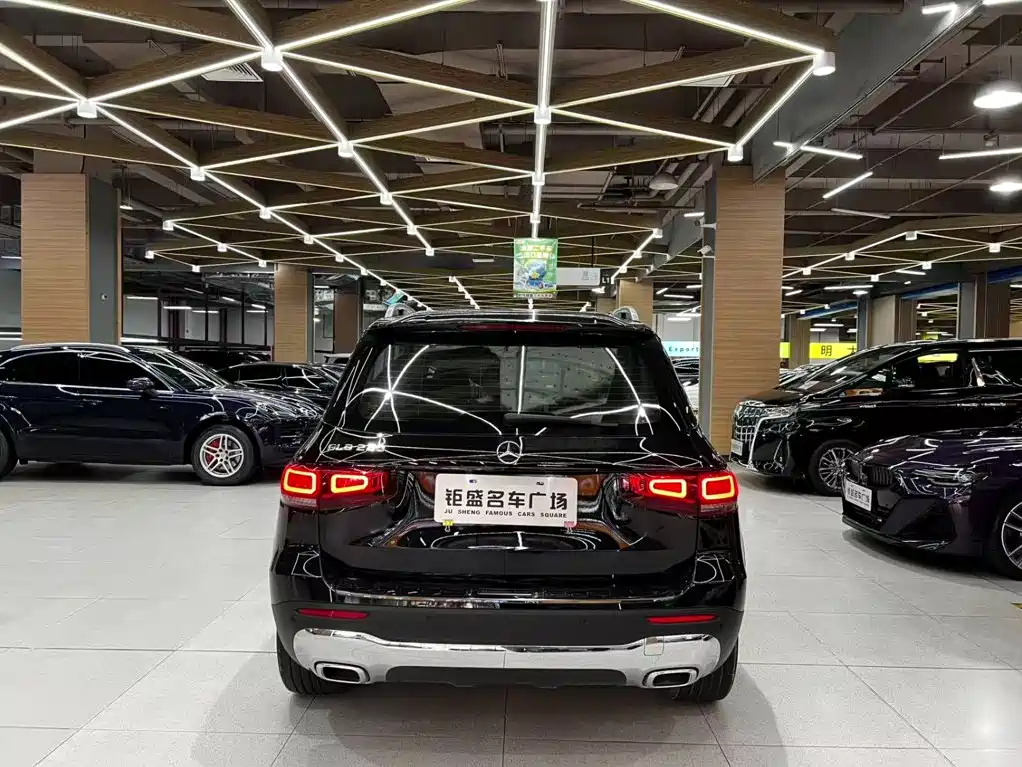 Mercedes-Benz GLB — миниатюра 14