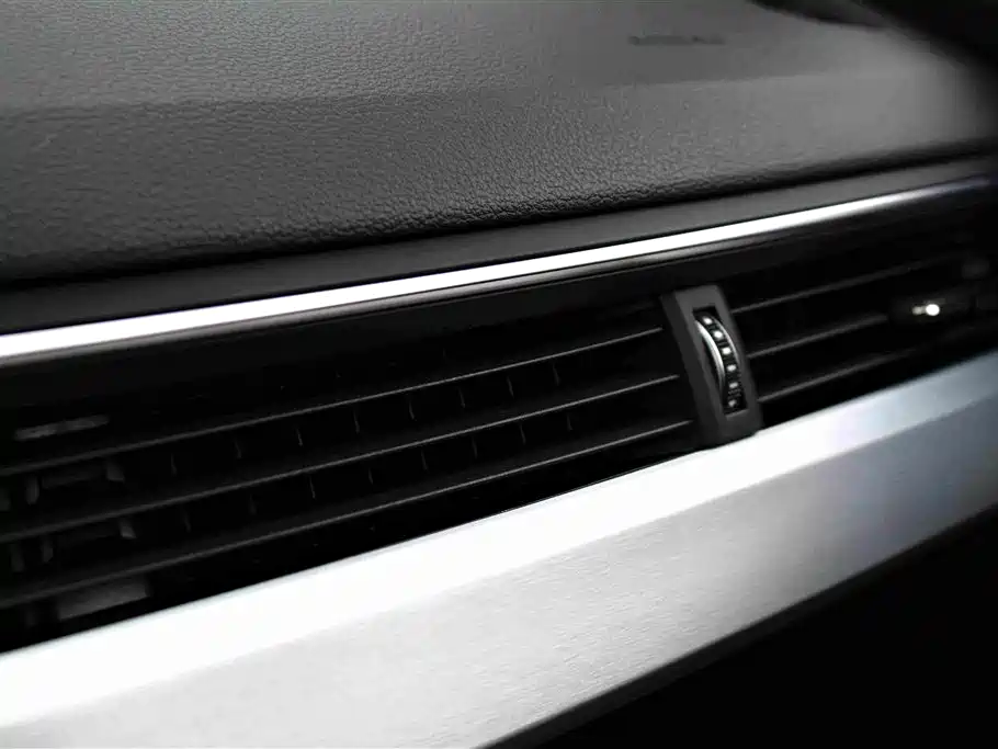 Audi A4L — миниатюра 5