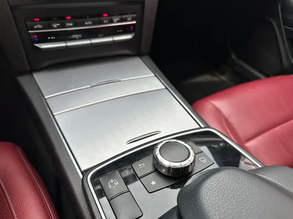 Mercedes-Benz E-Class (Import) — миниатюра 15