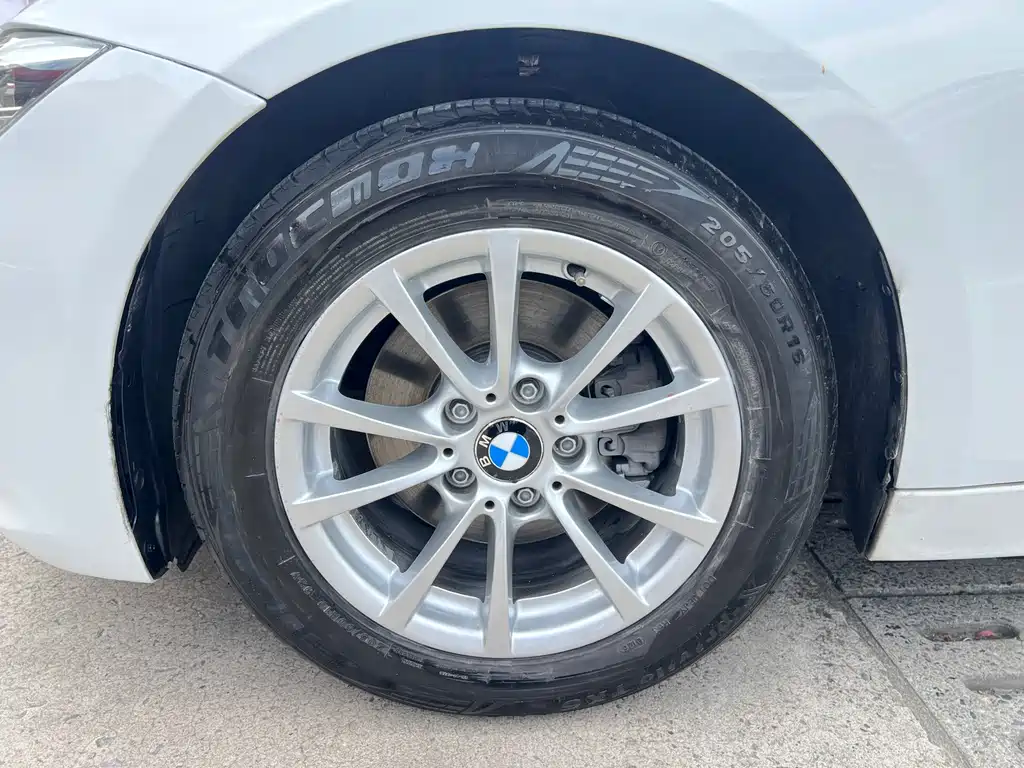 BMW 3 Series — миниатюра 4
