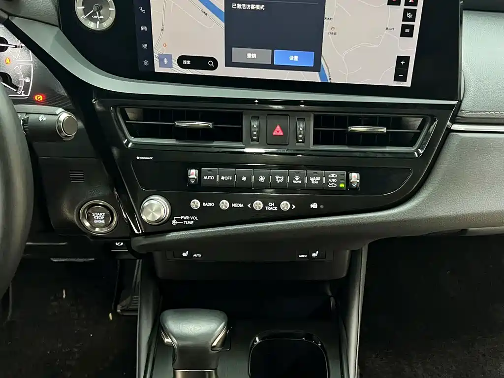 Lexus ES — миниатюра 6