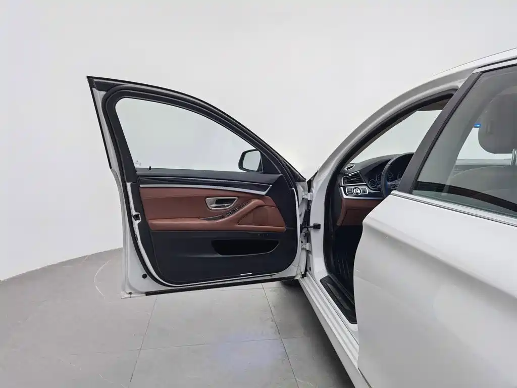 BMW 5 Series 5 2014 520Li Elegant