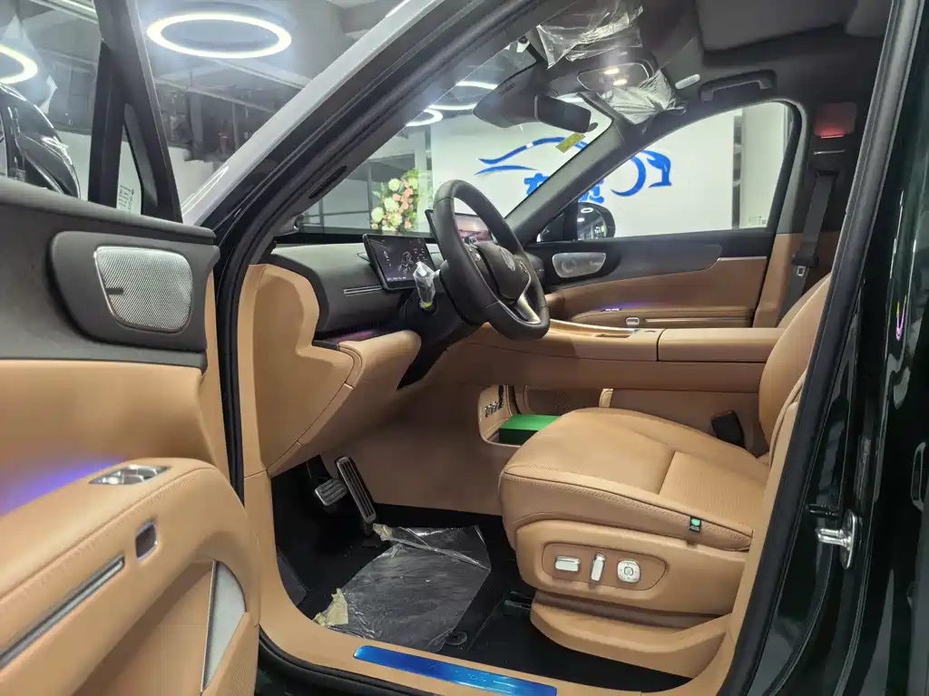 Leapmotor D19 2026 500 мест