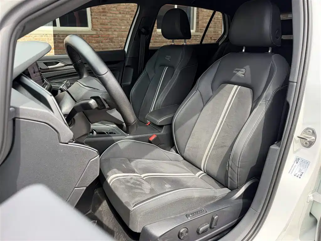 Volkswagen Golf — миниатюра 10