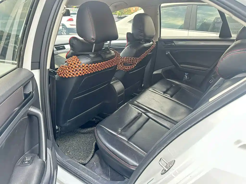 Volkswagen Bora — миниатюра 7