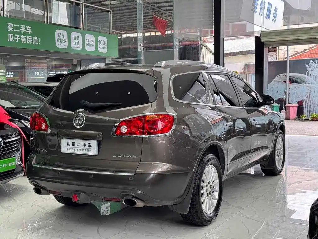 Buick Enclave — миниатюра 4