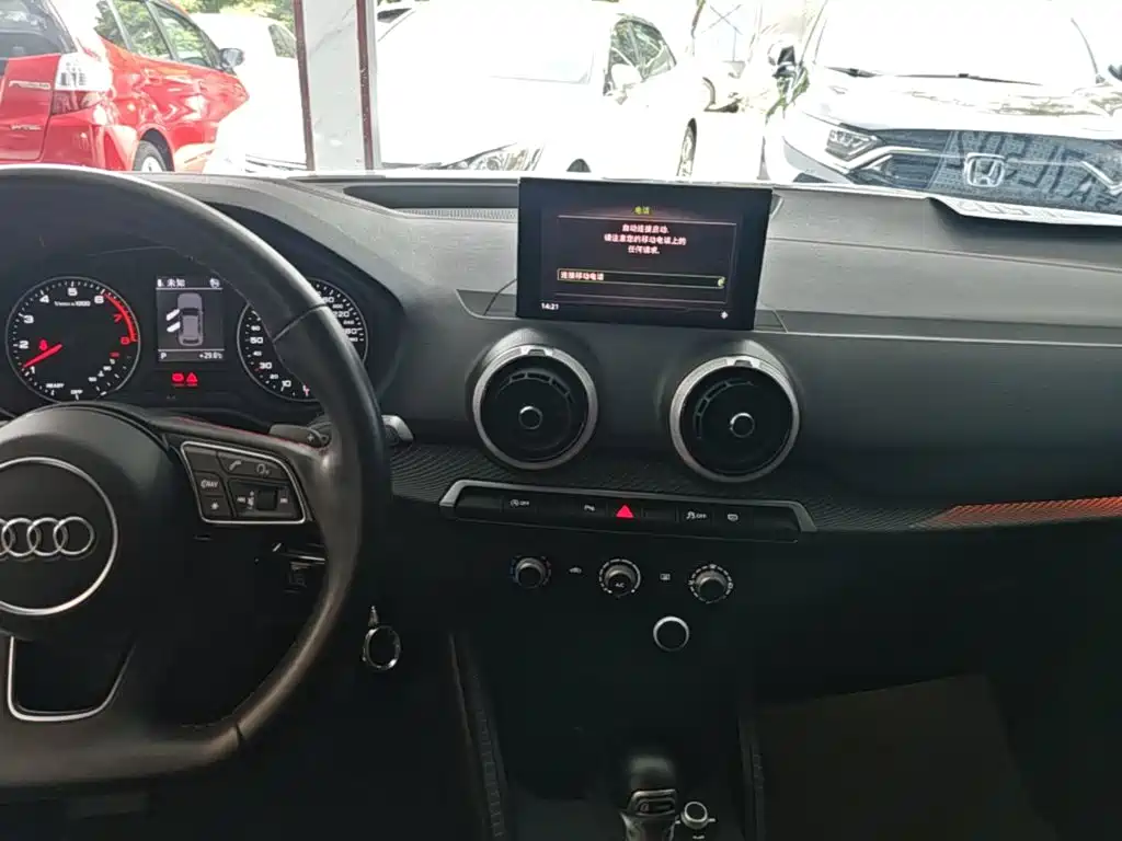 Audi Q2L — миниатюра 13