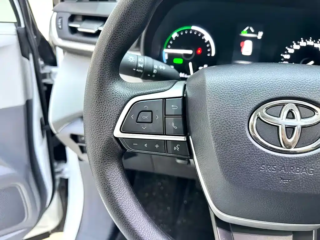 Toyota Sienna - фото 15