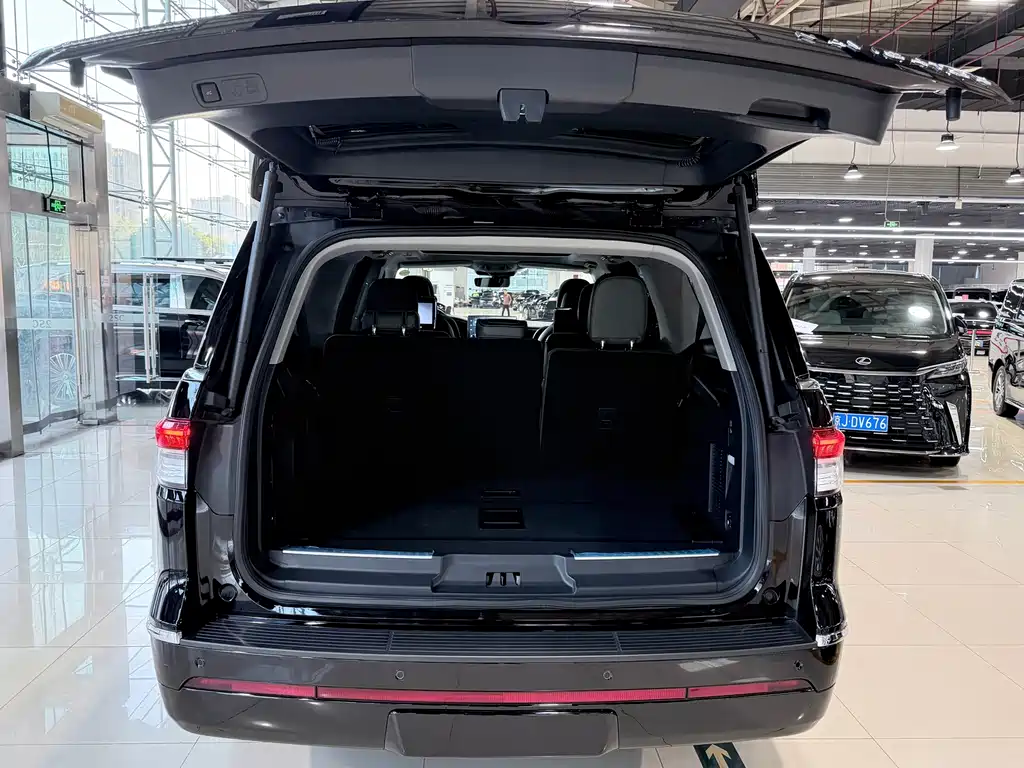 Lincoln Navigator — миниатюра 15