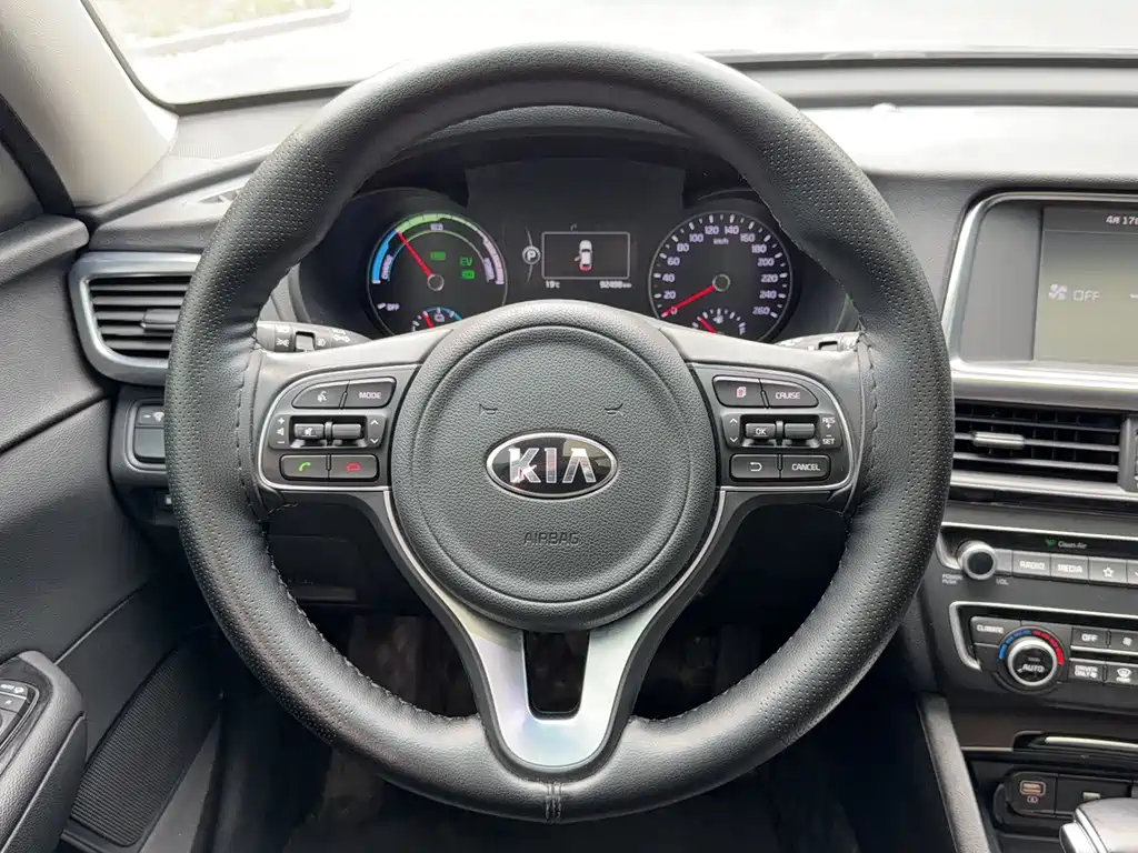 Kia K5 New Energy — миниатюра 17