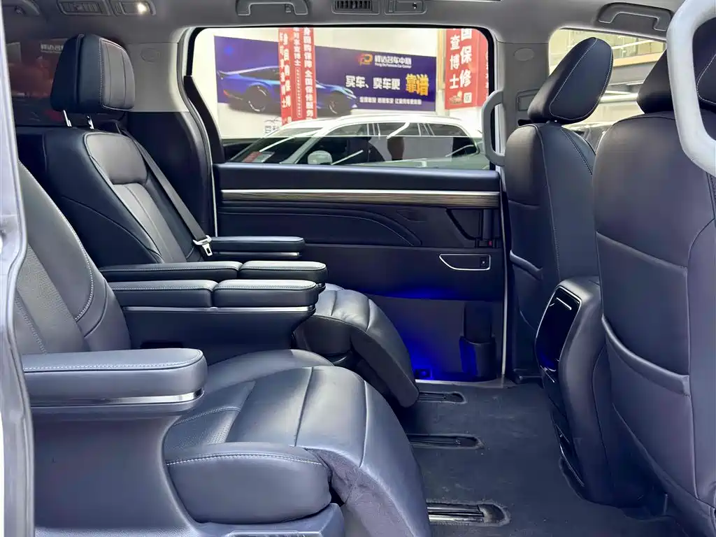 GAC Motor Trumpchi M8 — миниатюра 6
