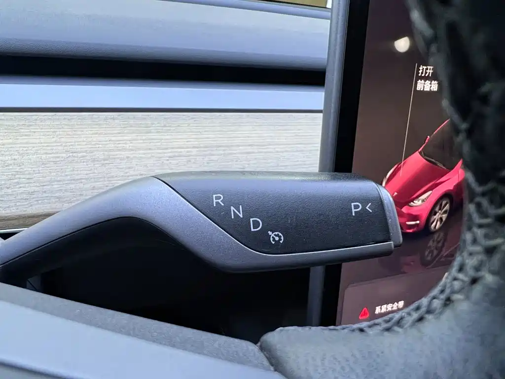 Tesla Model Y — фотографии объявления, Фото 13
