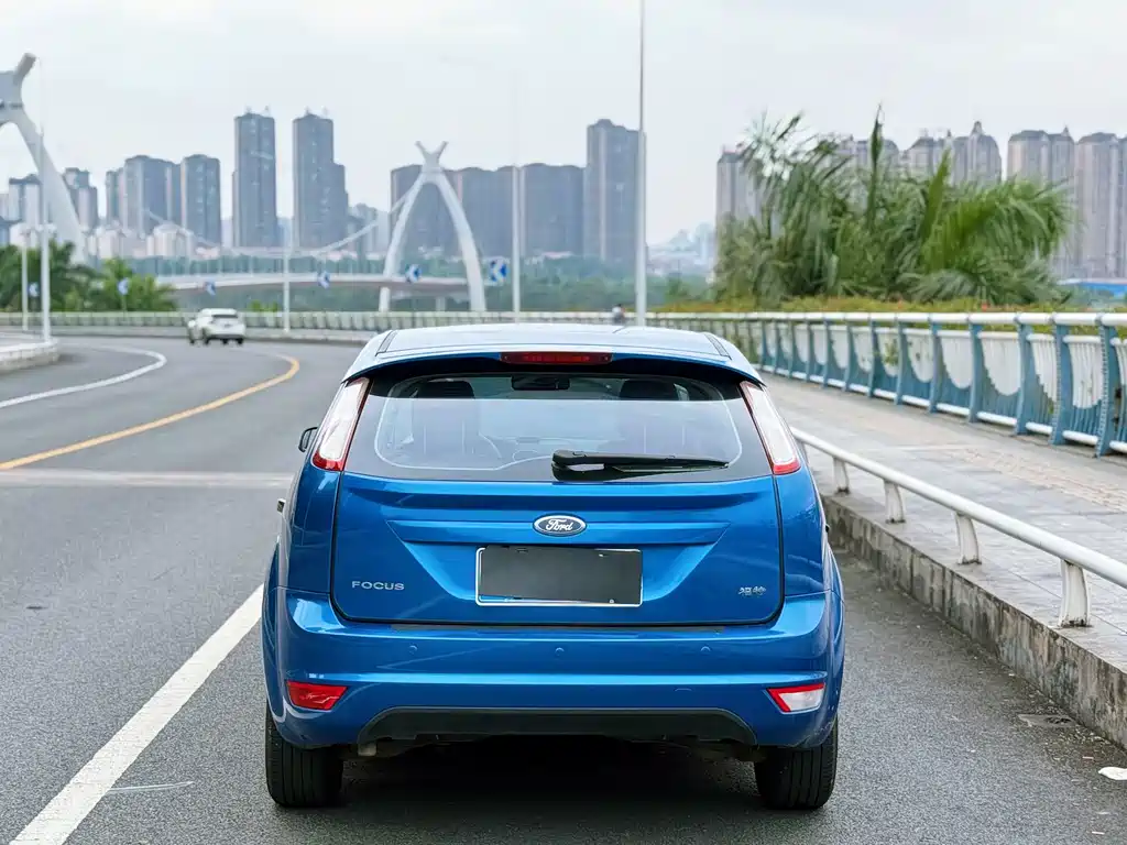 Ford Focus — миниатюра 5