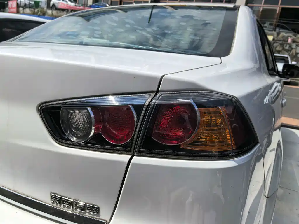 Mitsubishi Lancer EX — миниатюра 11