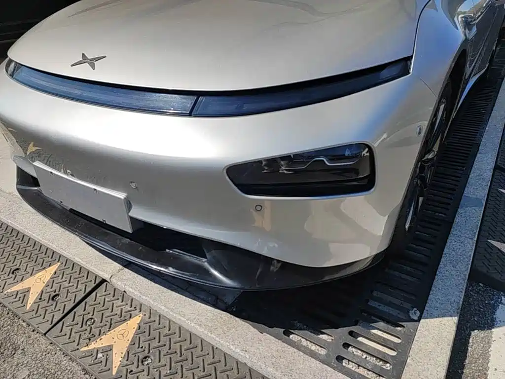 XPeng P7 — миниатюра 24