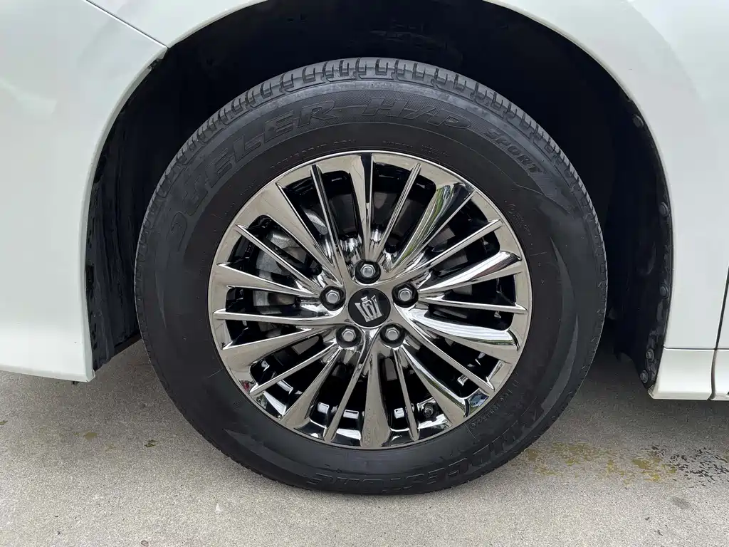 Toyota Vellfire — миниатюра 7