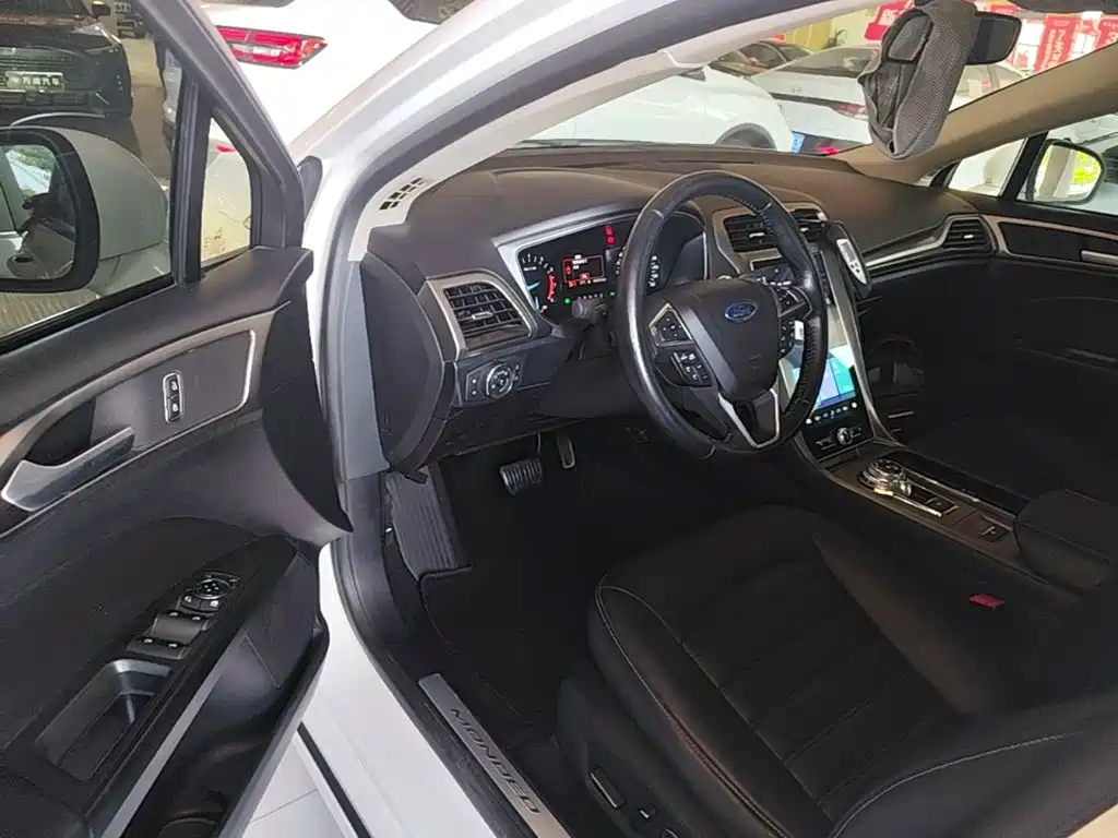 Ford Mondeo — миниатюра 16