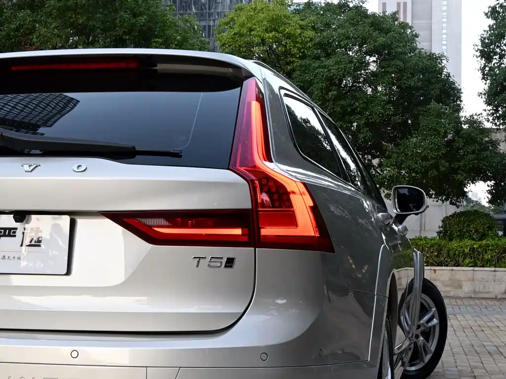 Volvo V90 — миниатюра 11
