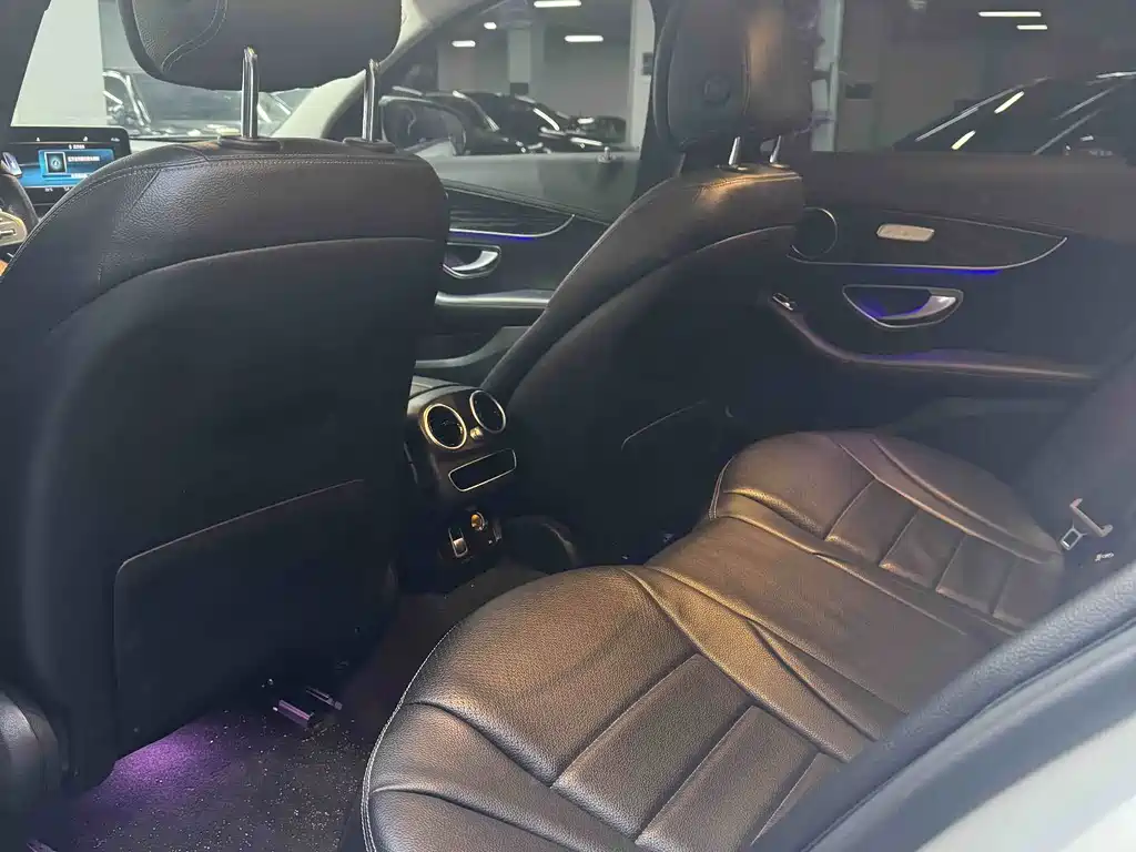 Mercedes-Benz C-Class — миниатюра 4