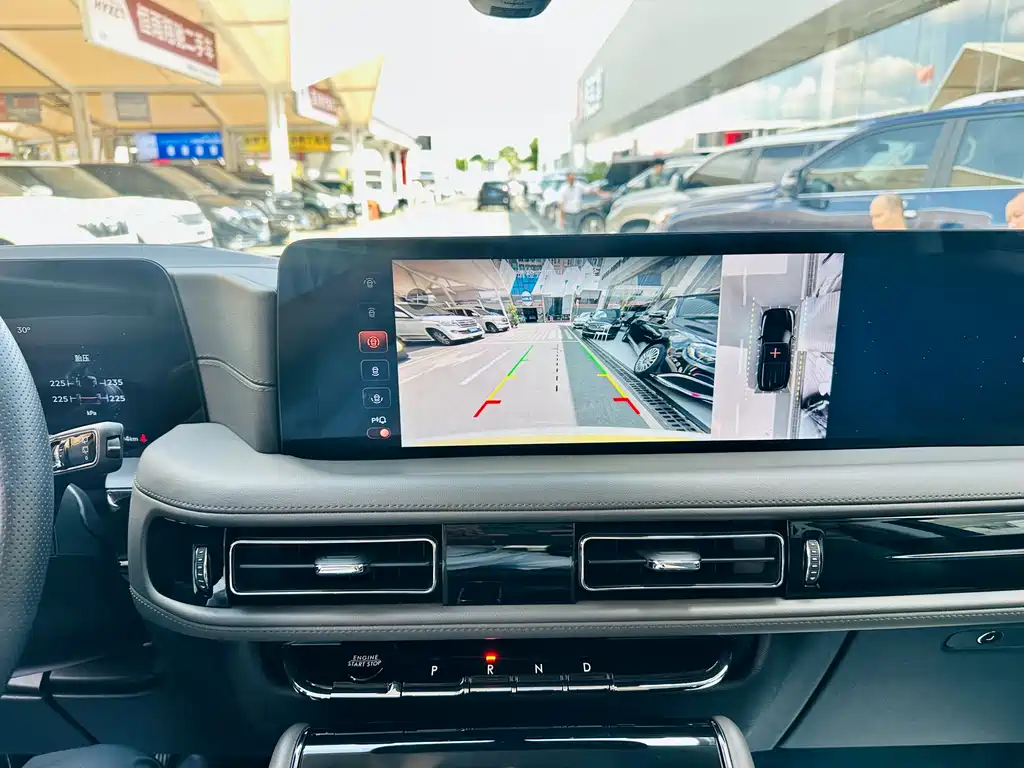 Lincoln Aviator — миниатюра 12