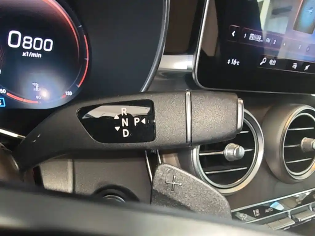 Mercedes-Benz GLC — миниатюра 14