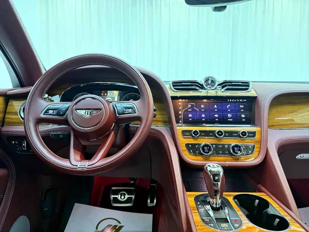Bentley Bentayga 2021 4.0T V8