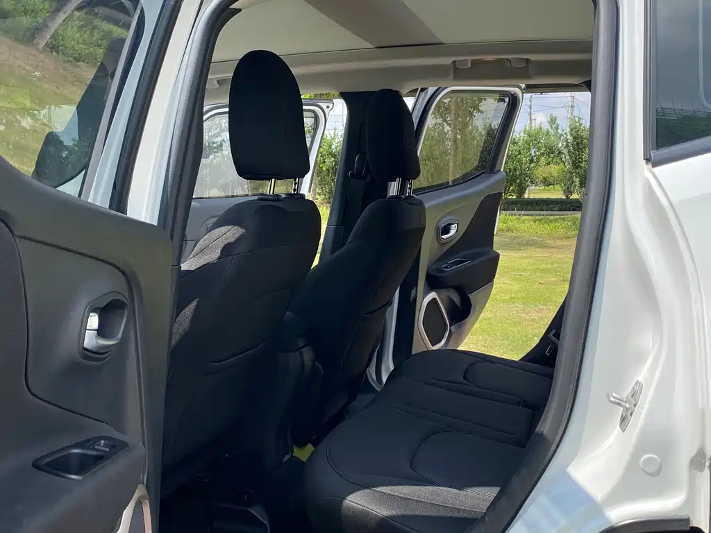 Jeep Renegade 2017 180T AT
