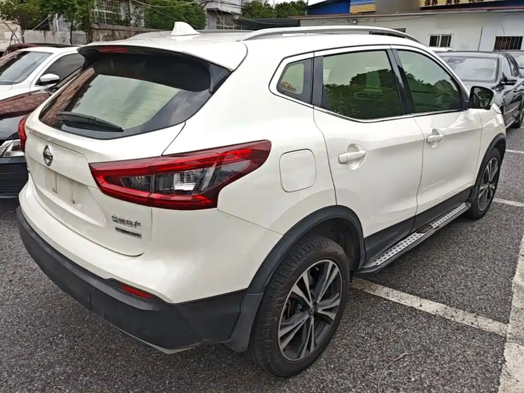 Nissan Qashqai — миниатюра 5