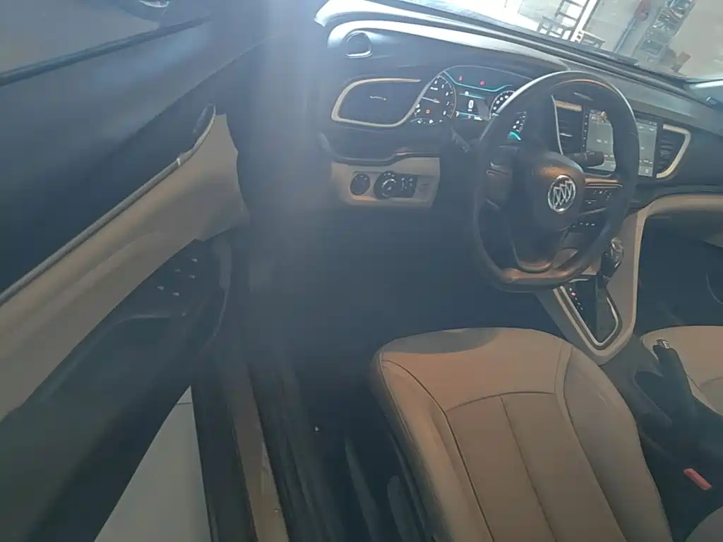 Buick Excelle — миниатюра 16