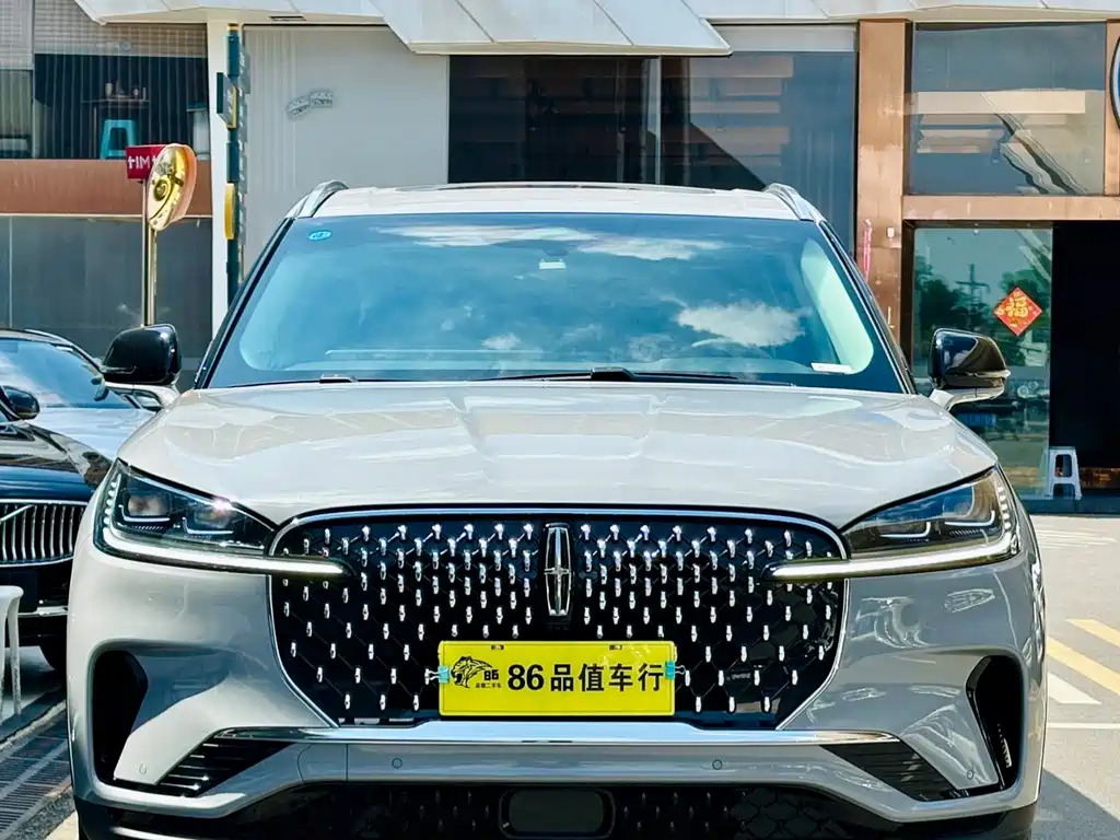Lincoln Aviator — миниатюра 2