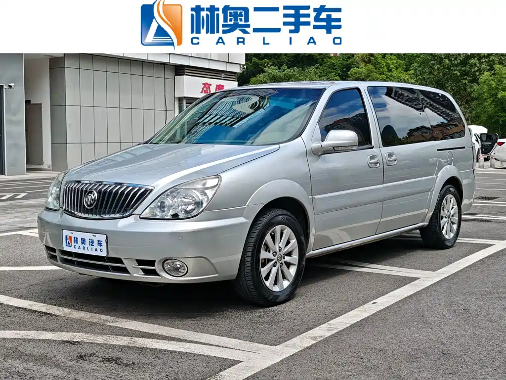 2014 Buick GL8 - zdjęcie 1 z 34