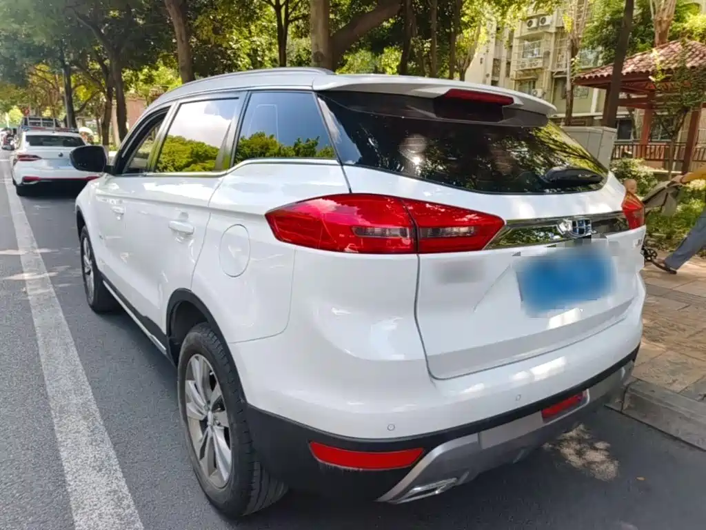 Geely Boyue — миниатюра 23
