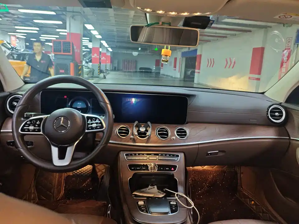 Mercedes-Benz E-Class E 2019 E 300 L Luxury